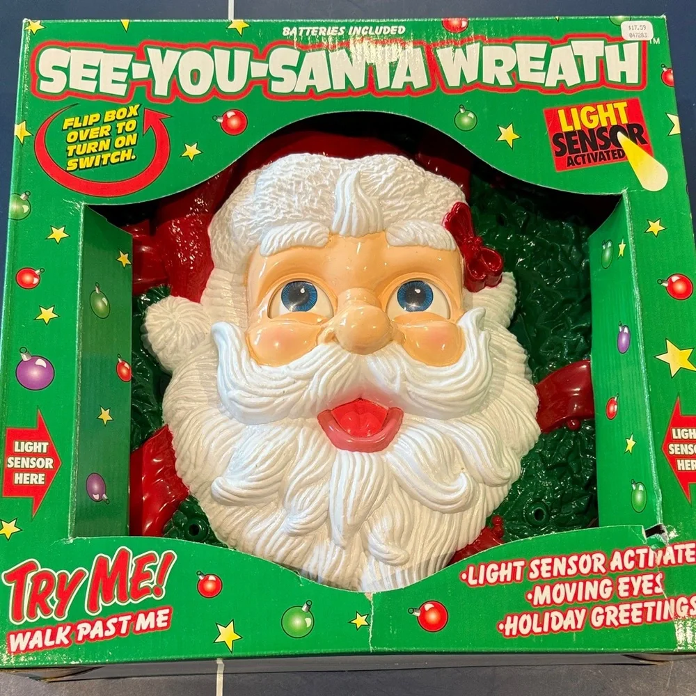 Vintage Animated See You Santa Wreath with Light Sensor activation New